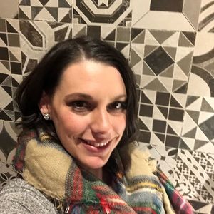 Meet your Posher, Karen